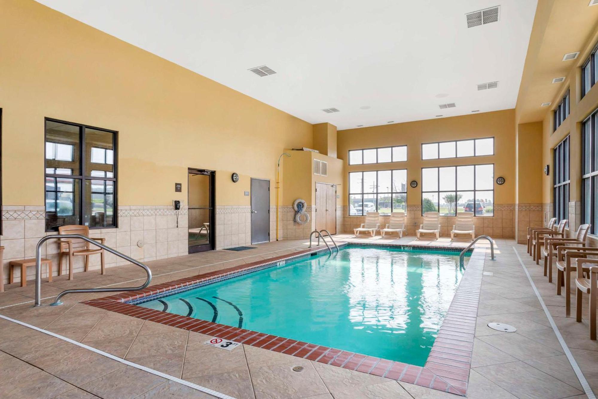 Comfort Inn & Suites Blytheville Eksteriør billede