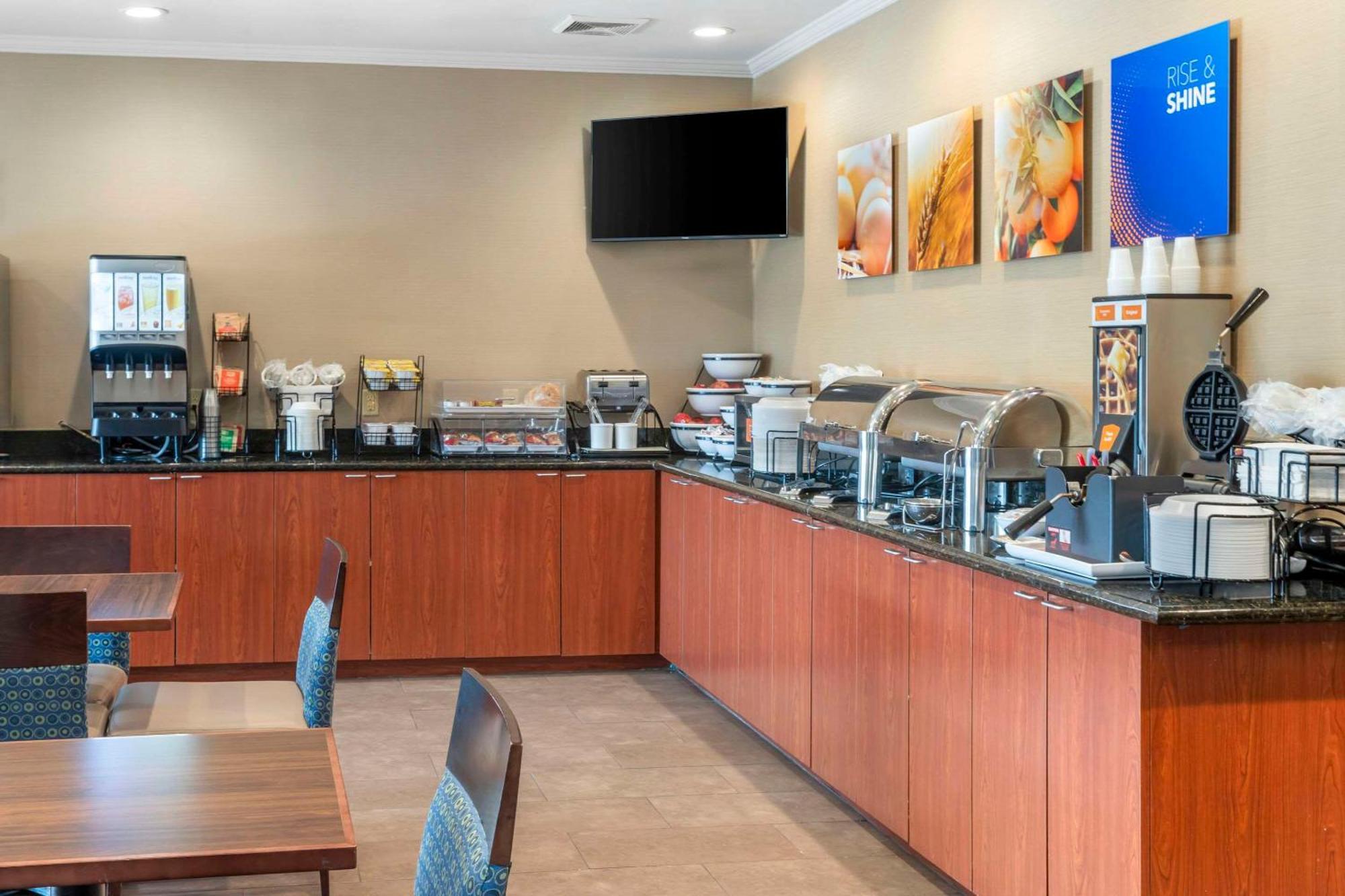Comfort Inn & Suites Blytheville Eksteriør billede